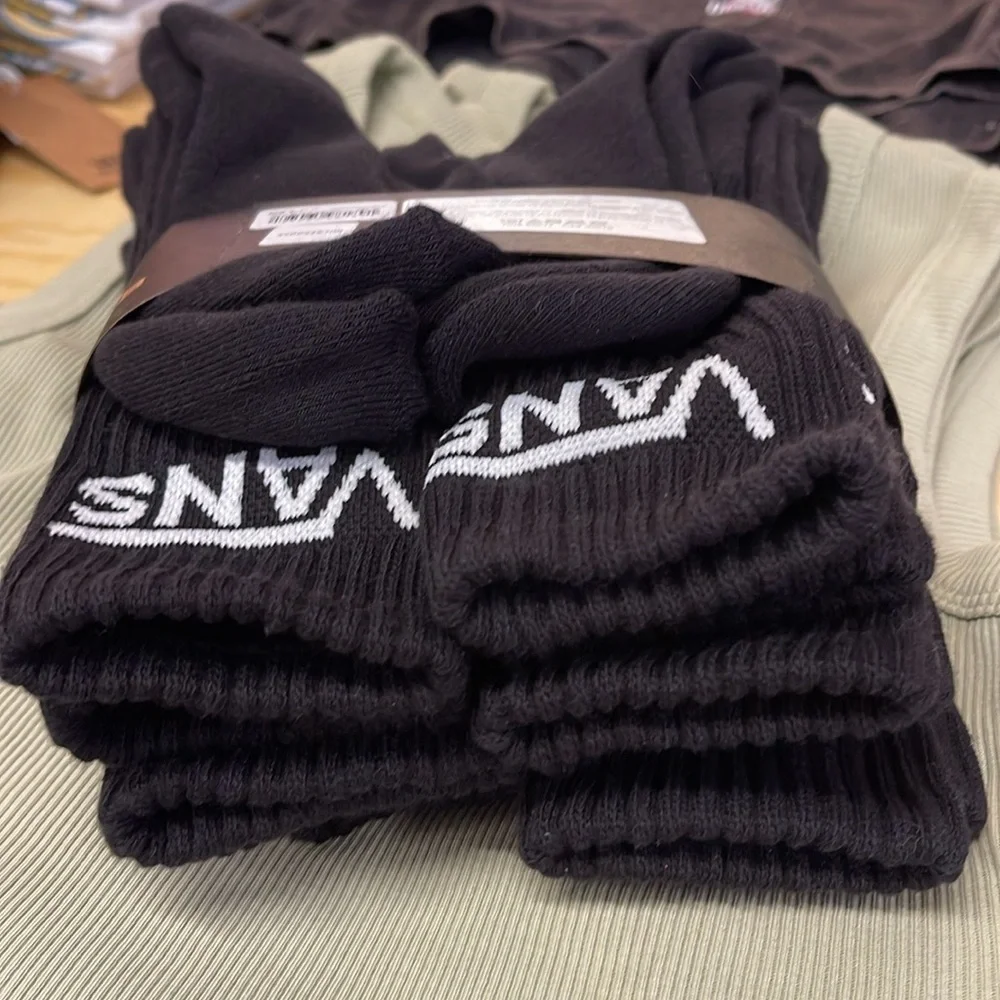 Vans Socks 6 pairs set CREW VANS.
"OFF THE WALL" Black/White 
NWT - Picture 5 of 16